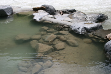 混浴露天風呂　埋没