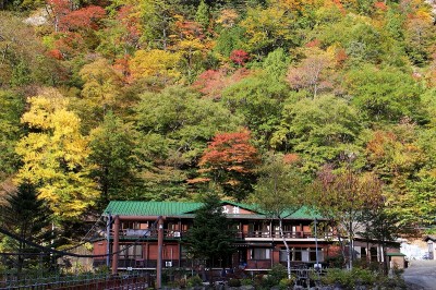 高山市奥飛騨温泉郷深山荘