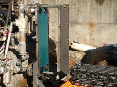 熱交換器 高山市奥飛騨温泉郷新穂高温泉深山荘熱交換器